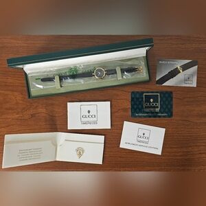 VINTAGE, AUTHENTIC & BRAND NEW 18k Gold Plated Gucci Model 3300L Ladies Watch